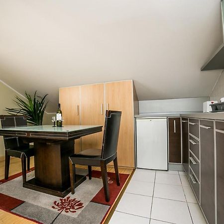 Residence Amelie Belgrad Exteriör bild
